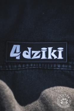 4DZIKI LOGO white okładka